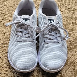 Women's NO BULL 7.5 Sneakers
